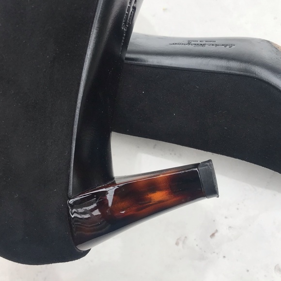 Salvatore Ferragamo Vintage suede heels - Picture 5 of 6